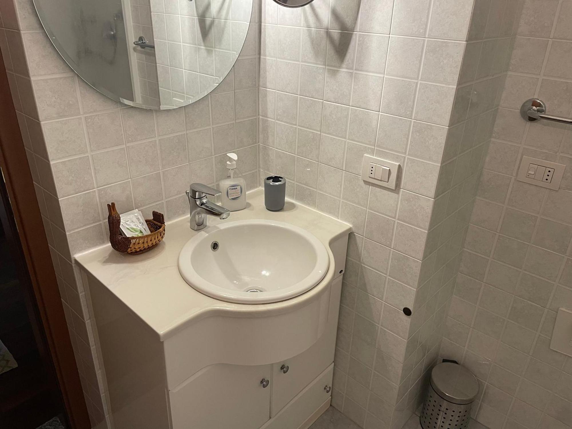 Top-Floor Malpensa Gallarate Mxp-Airport Apartment Ngoại thất bức ảnh