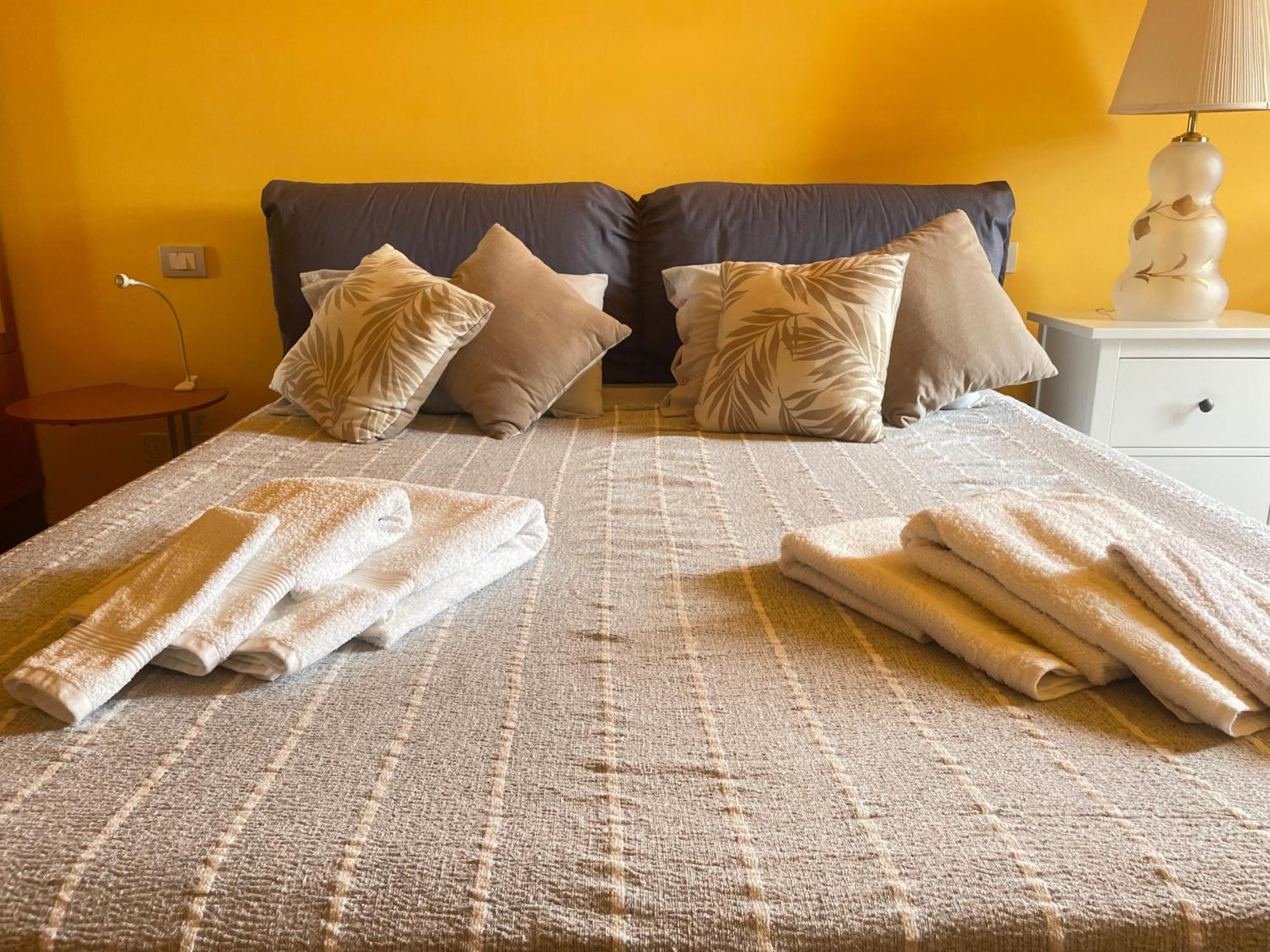 Top-Floor Malpensa Gallarate Mxp-Airport Apartment Ngoại thất bức ảnh