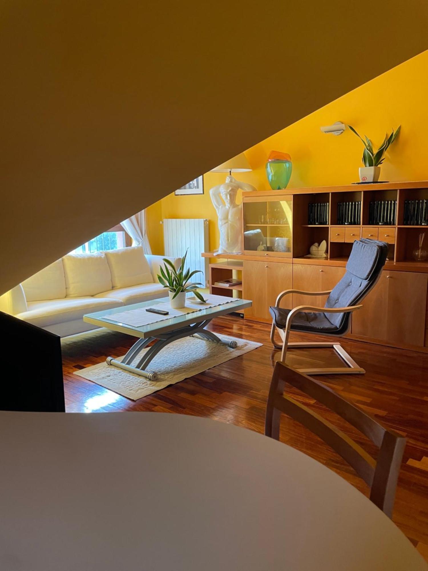 Top-Floor Malpensa Gallarate Mxp-Airport Apartment Ngoại thất bức ảnh