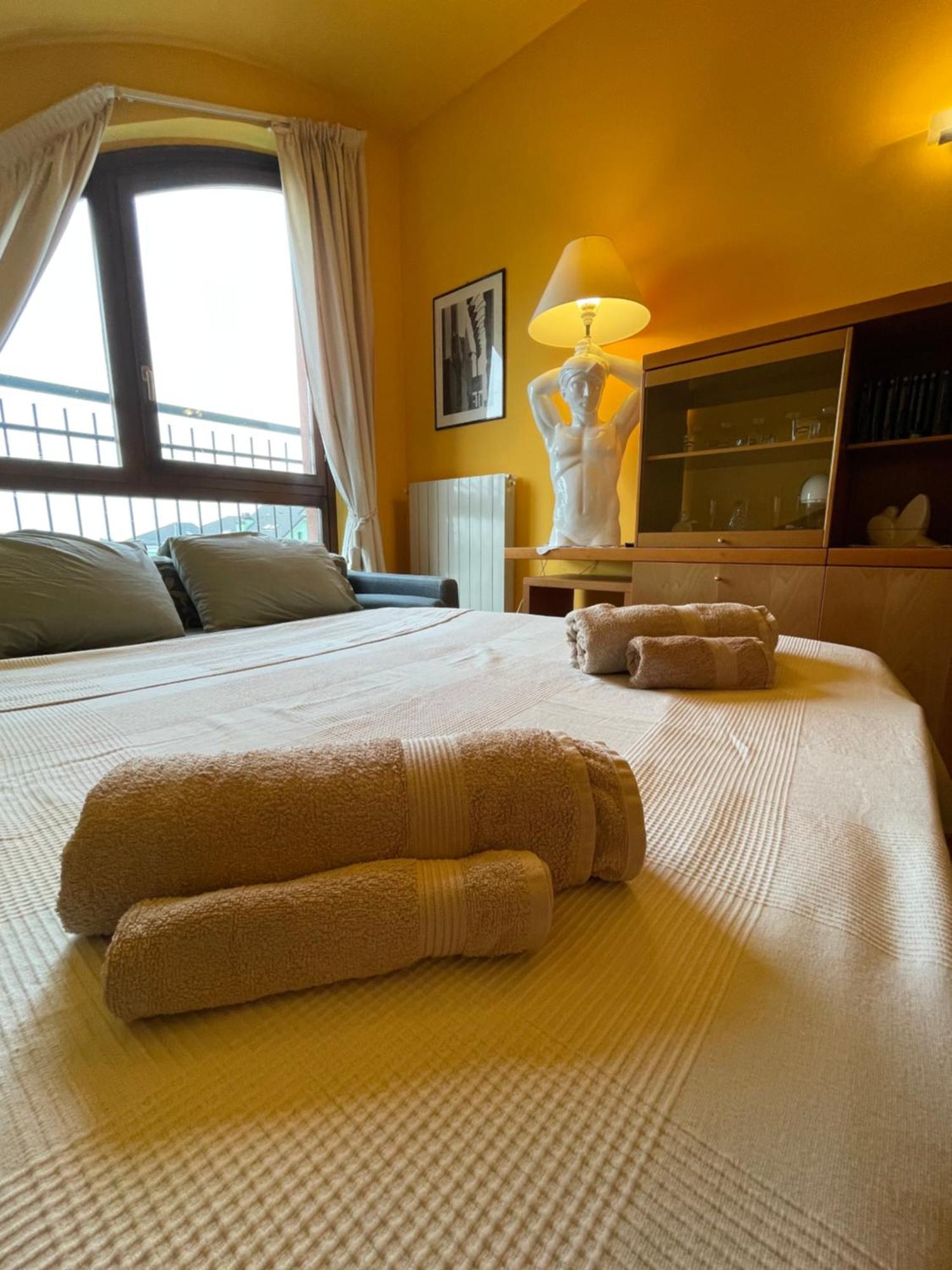 Top-Floor Malpensa Gallarate Mxp-Airport Apartment Ngoại thất bức ảnh