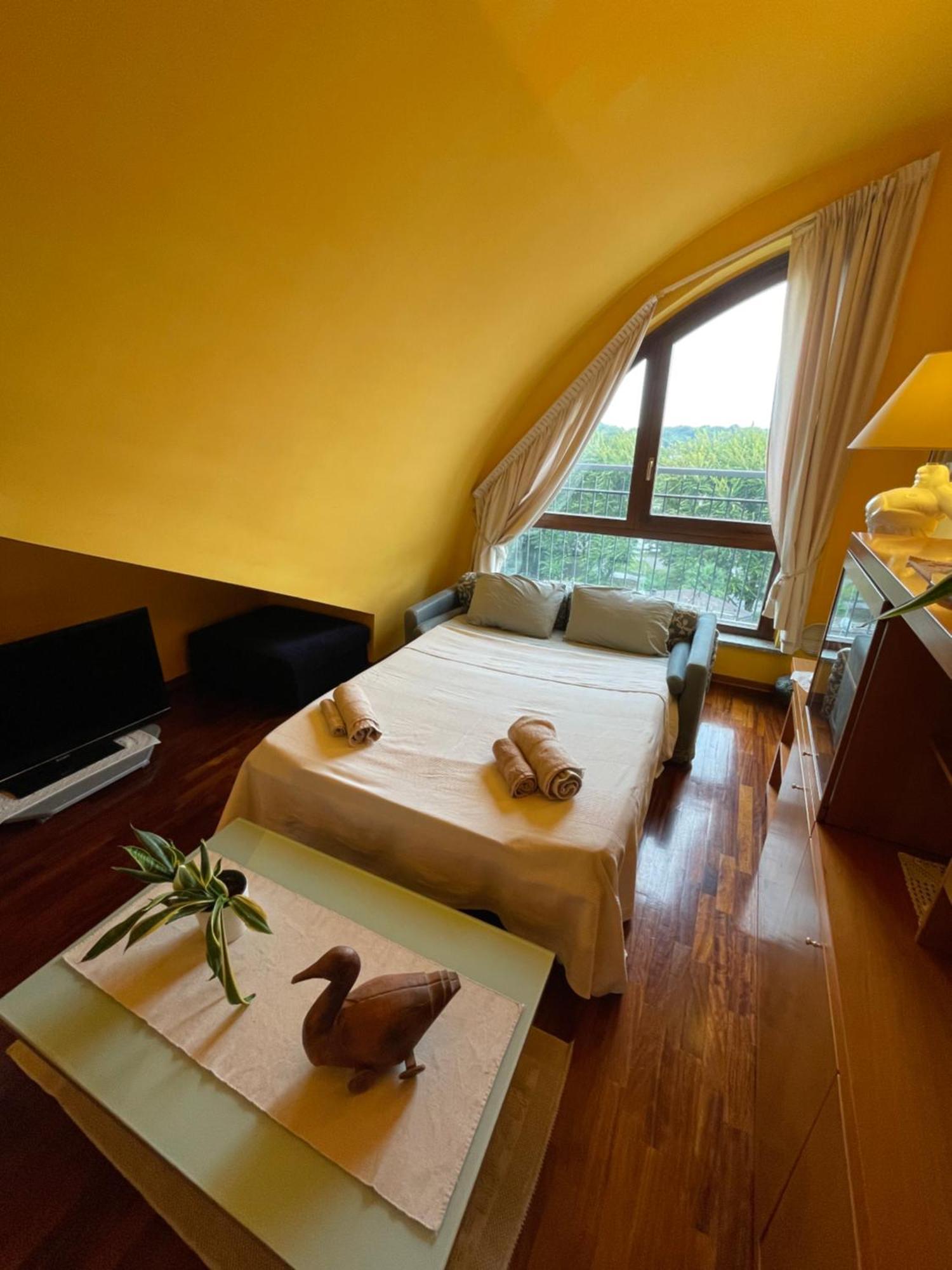 Top-Floor Malpensa Gallarate Mxp-Airport Apartment Ngoại thất bức ảnh